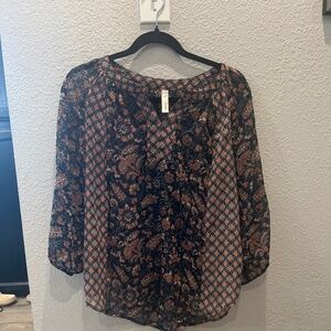 Women's blouse